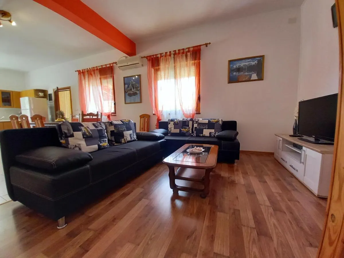 House Oliva, Sveti Kirin Villa Svetvinčenat 0*,