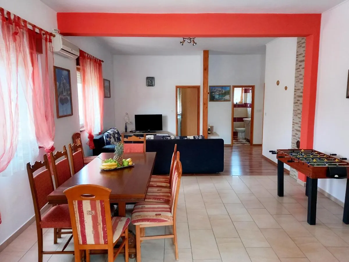 Villa House Oliva, Sveti Kirin Svetvinčenat Ferienhaus